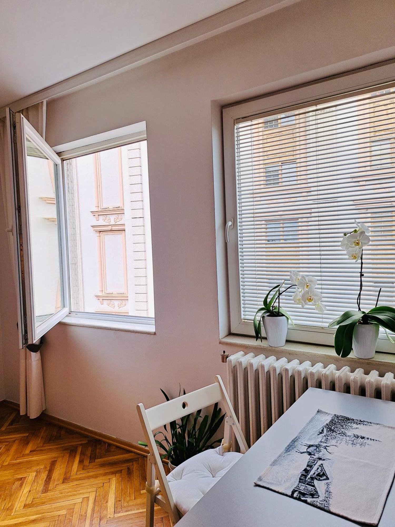 Uma- Urban Mini Apartment Скопие Екстериор снимка